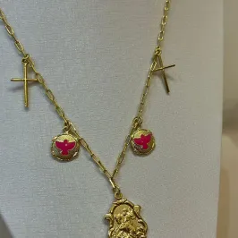 CHOKER MEDALHAS COM RESINA PINK