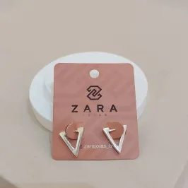 ARGOLA PRATA TRIÂNGULO P