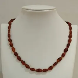 COLAR DE ÂMBAR ADULTO OVAL COGNAC NÃO POLIDO 50CM