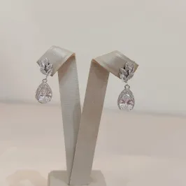 BRINCO FOLHAS E GOTA ZIRCÔNIA