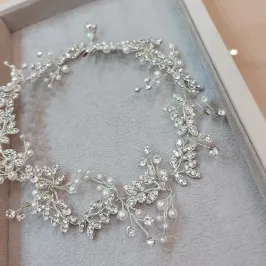 TIARA, PORTA COQUE OU GRINALDA