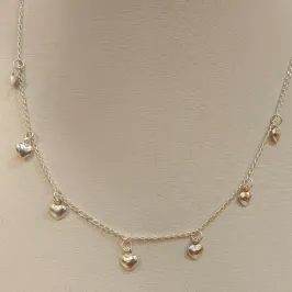 CHOKER PRATA PINGENTES CORAÇÕES