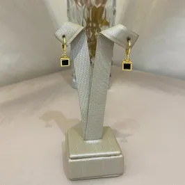 ARGOLA PINGENTE ZIRCÔNIA PRETA QUADRADA