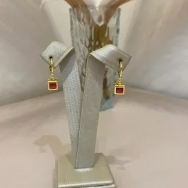 ARGOLA PINGENTE ZIRCÔNIA RUBI QUADRADA