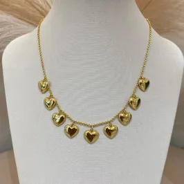 CHOKER PINGENTES CORAÇÕES