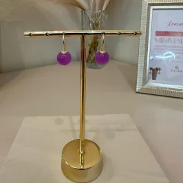 BRINCO GANCHO LILÁS ESFERA/BOLA 10MM