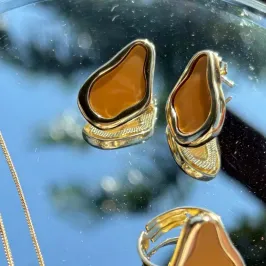 BRINCO BOHO ORGÂNICO CARAMELO