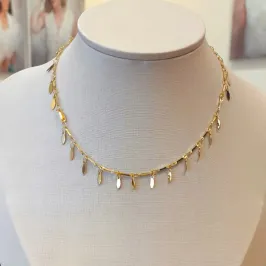 CHOKER MEDALHAS FOLHAS
