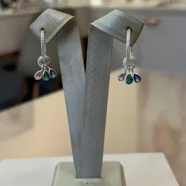 ARGOLA PRATA CRAVEJADA FINA COM PINGENTE COLORS