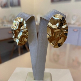 BRINCO BOTÃO OVAL ONDULADO