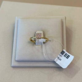 ANEL SOLITÁRIO QUADRADO CRAVEJADO LILÁS/LAVANDA