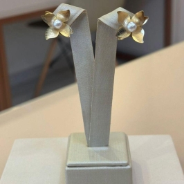 BRINCO FLOR E PÉROLA