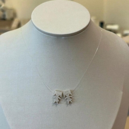 COLAR FIO DE NYLON 2 MENINAS MADREPÉROLA