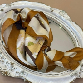 LENÇO ESTAMPADO AMARELO FLORAL 60X60CM