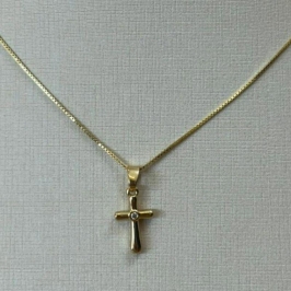 PINGENTE CRUZ ABAULADA UMA ZIRCÔNIA