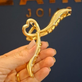 PIRANHA METAL DOURADA CORAÇÃO