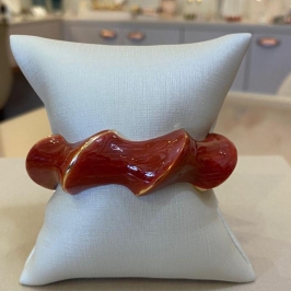 BRACELETE RESINADO ONDULADO MARSALA PEROLADO