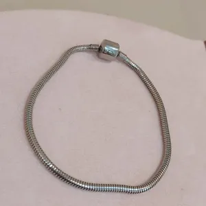 PULSEIRA AÇO PANDORA BOLINHA, CORAÇÃO E TRADICIONAL