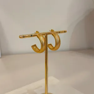 BRINCO MEIA ARGOLA TELINHA