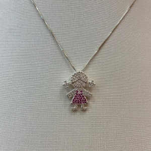PINGENTE PRATA MENININHA CRAVEJADA ROSA