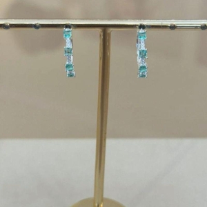 ARGOLA PRATA CRAVEJADA VERDE