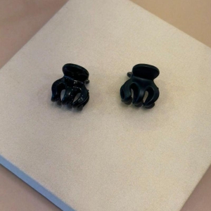 DUPLA PRESILHAS ACRÍLICO PRETO