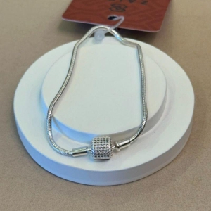 PULSEIRA PANDORA PRATA FECHO TAMBOR CRAVEJADO 17CM