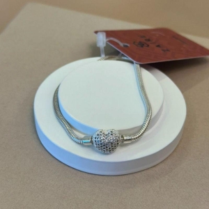 PULSEIRA PRATA PANDORA FECHO CORAÇÃO CRAVEJADO 16CM
