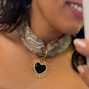 PINGENTE PARA LENÇO CORAÇÃO PRETO