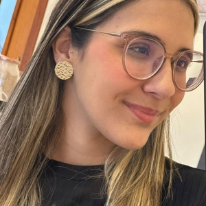 BRINCO BOTÃO MARTELADO