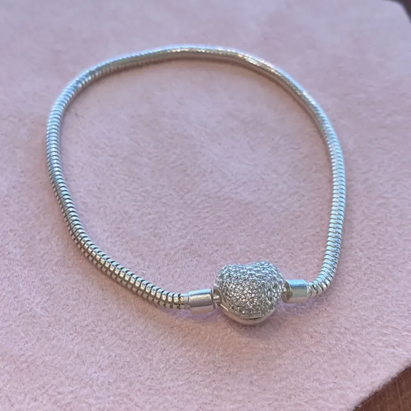 PULSEIRA PRATA PANDORA CORAÇÃO CRAVEJADO