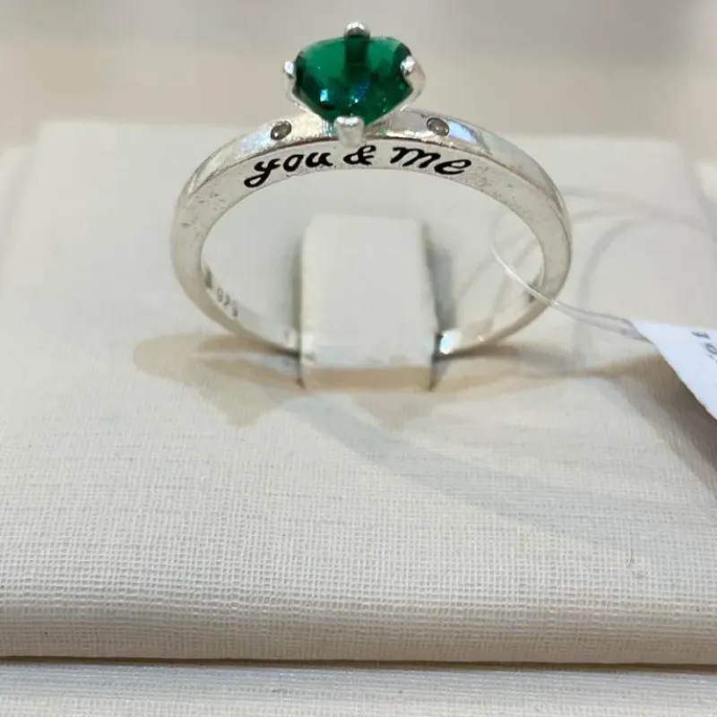 ANEL PRATA SOLITÁRIO VERDE