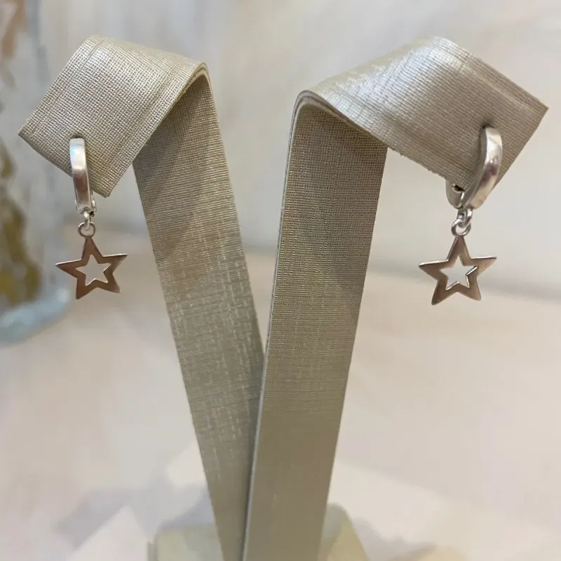 ARGOLA PRATA ESTRELA VAZADA