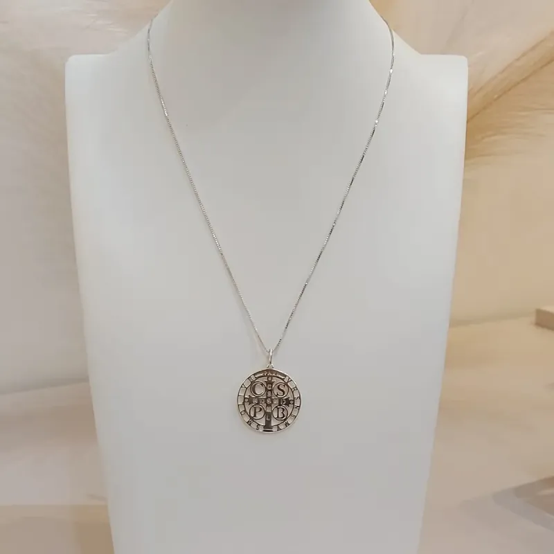 COLAR PRATA MANDALA SÃO BENTO