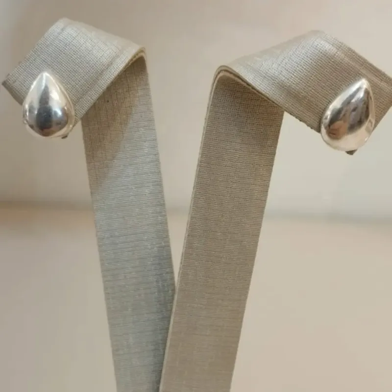 BRINCO PRATA GOTA