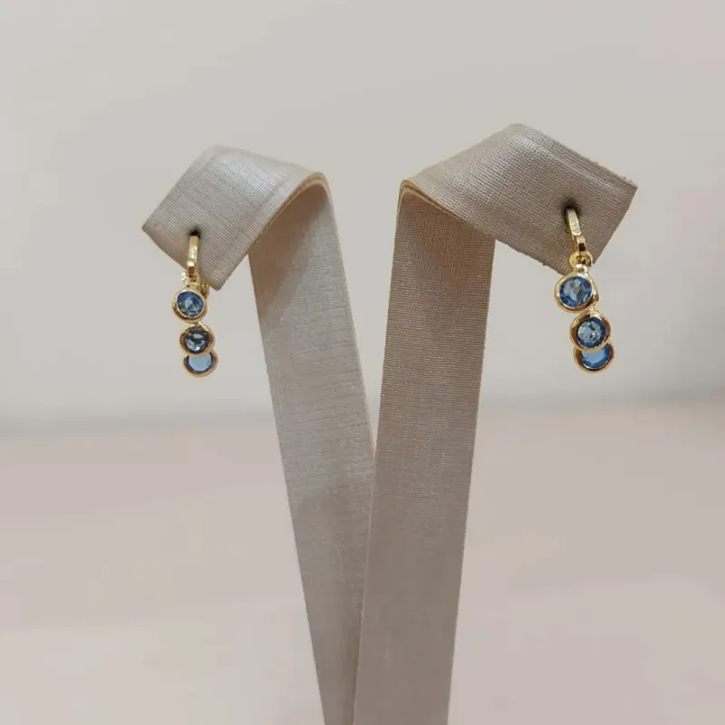 ARGOLA 3 ZIRCÔNIAS AZUIS