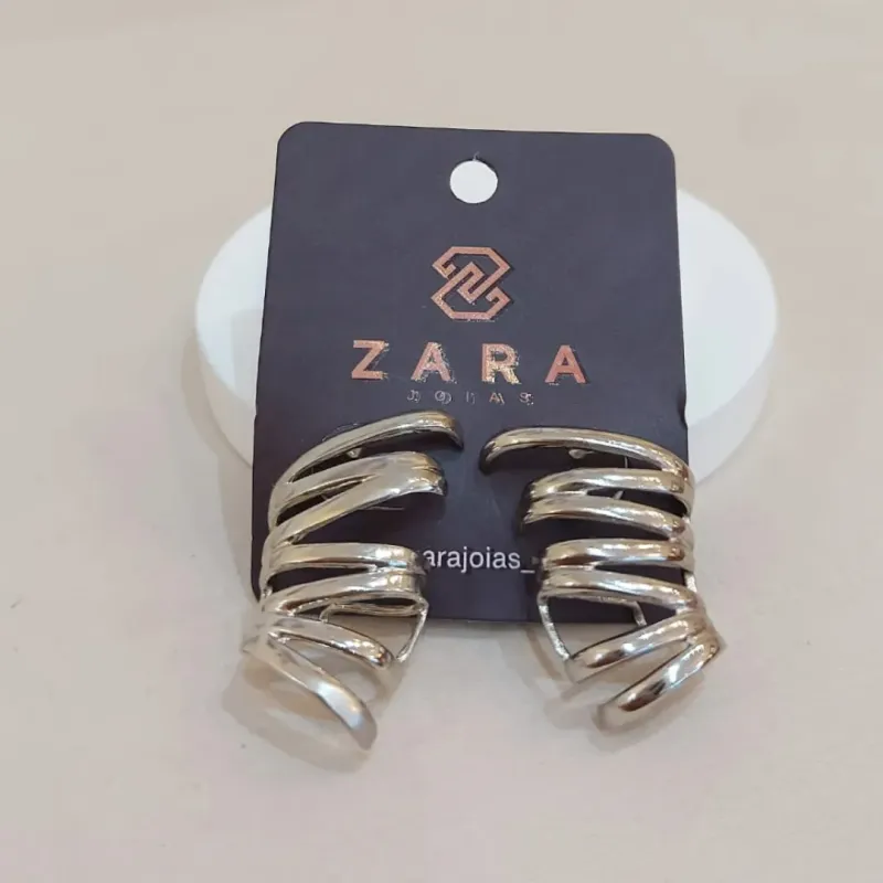 BRINCO EARCUFF MODERNO