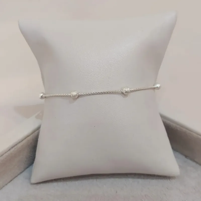 PULSEIRA PRATA VENEZIANA E BOLINHAS