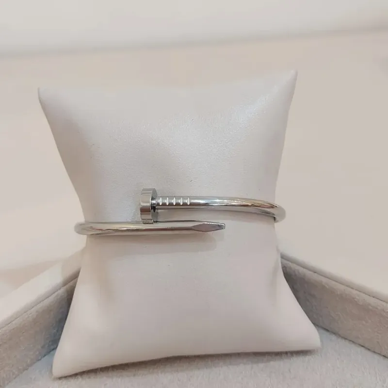 BRACELETE PREGO INOX