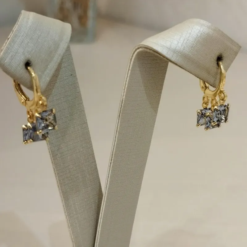 ARGOLA 3 QUADRADOS ZIRCONIAS LAVANDA