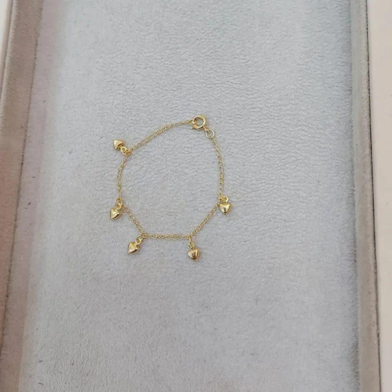 PULSEIRA INFANTIL PINGENTES CORAÇÕES
