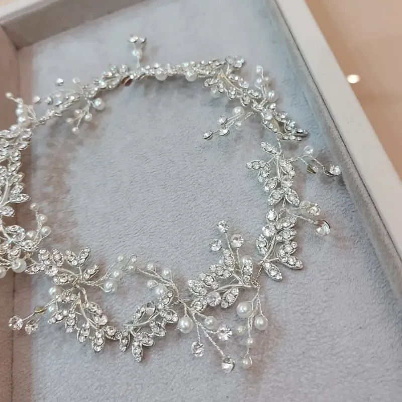 TIARA, PORTA COQUE OU GRINALDA