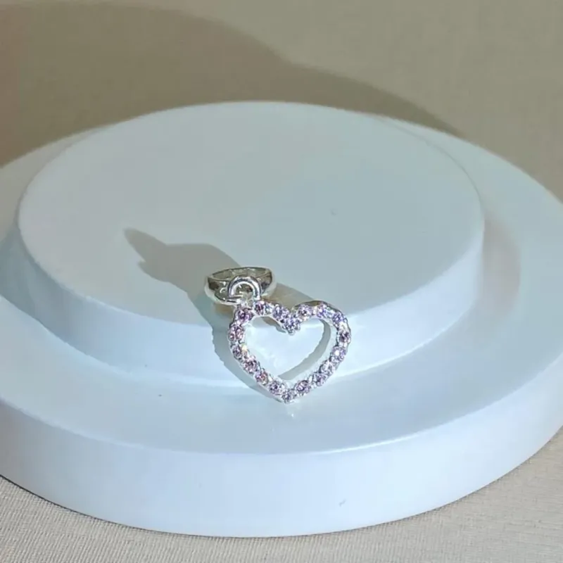 BERLOQUE PRATA CORAÇÃO VAZADO ROSA