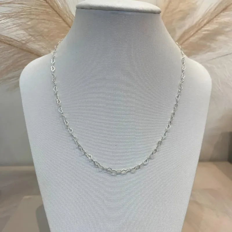 CHOKER PRATA ELO CORAÇÃO 40CM