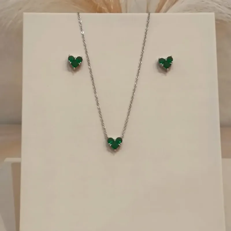 CONJUNTO CORAÇÃO ZIRCÔNIA ESMERALDA