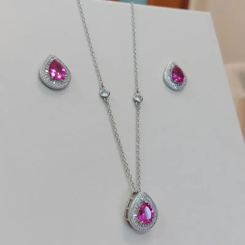 CONJUNTO GOTA PINK