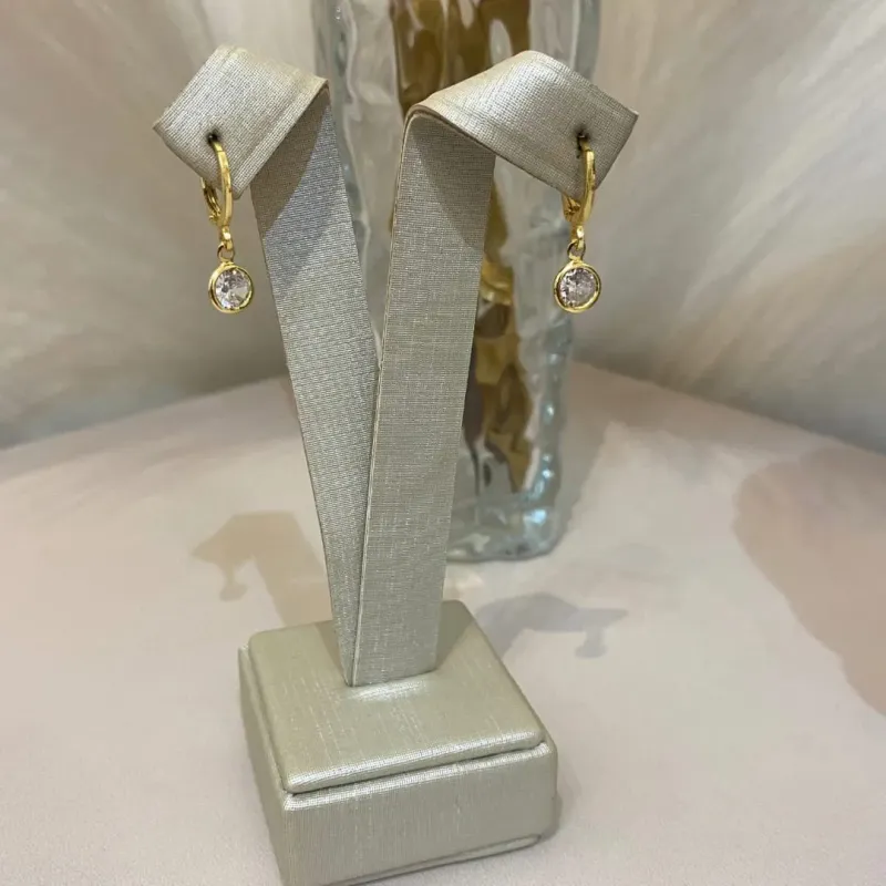 ARGOLA COM PINGENTE DE ZIRCÔNIA 6MM