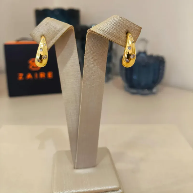 MEIA ARGOLA ZIRCÔNIAS CRISTAL