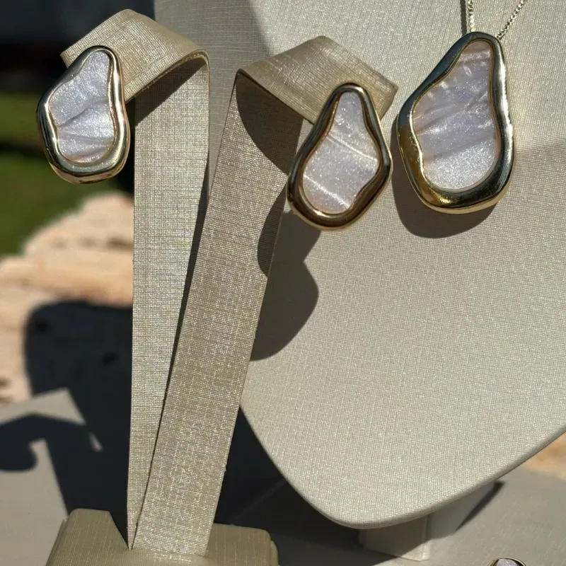 BRINCO BOHO ORGÂNICO MADREPÉROLA