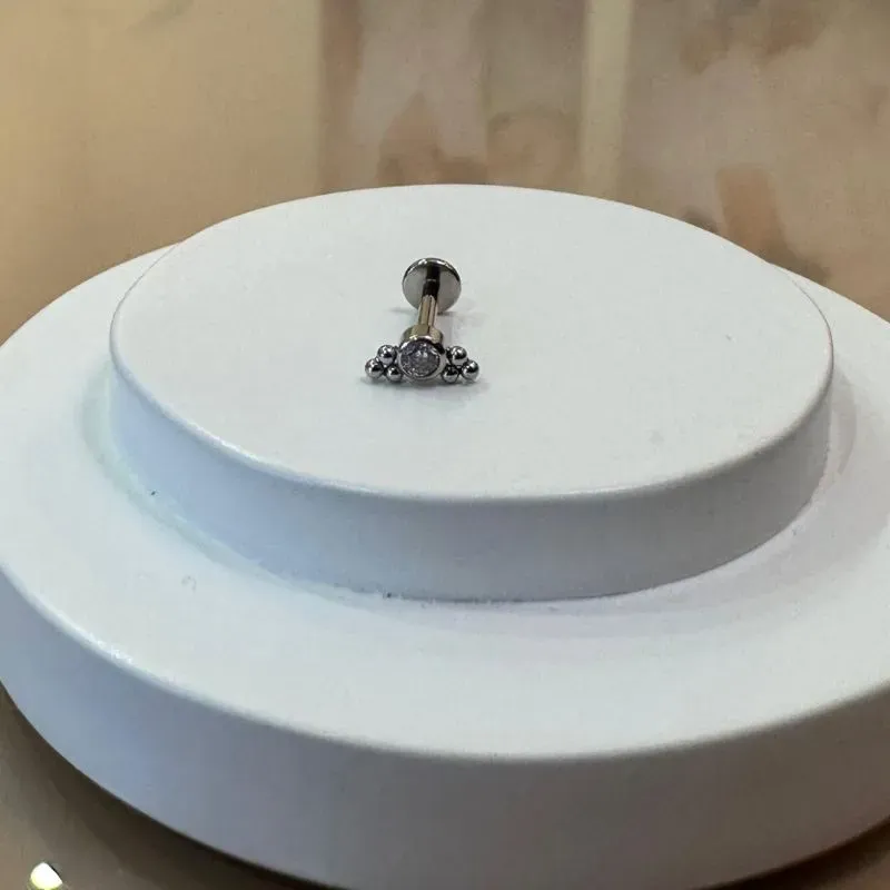PIERCING LABRET PEDRA CRISTAL COM ESFERAS AÇO